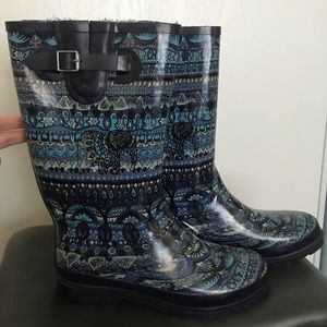 Skaroots size 10 rainboots